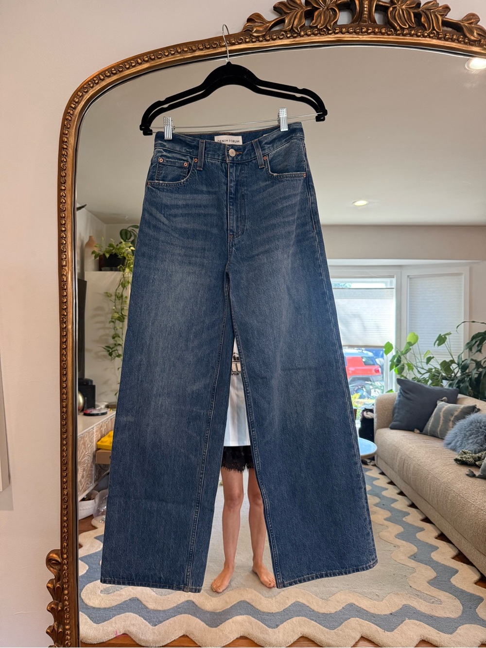 Aritzia Wide-Leg High-Rise Jeans in Dark Blue Denim
